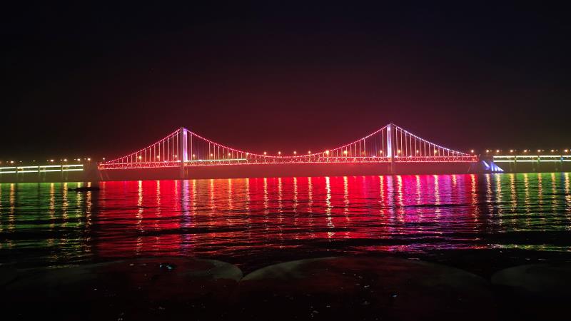 原创新诗:星海广场夜景之美抒怀—收看上林一组大连星海个场夜景