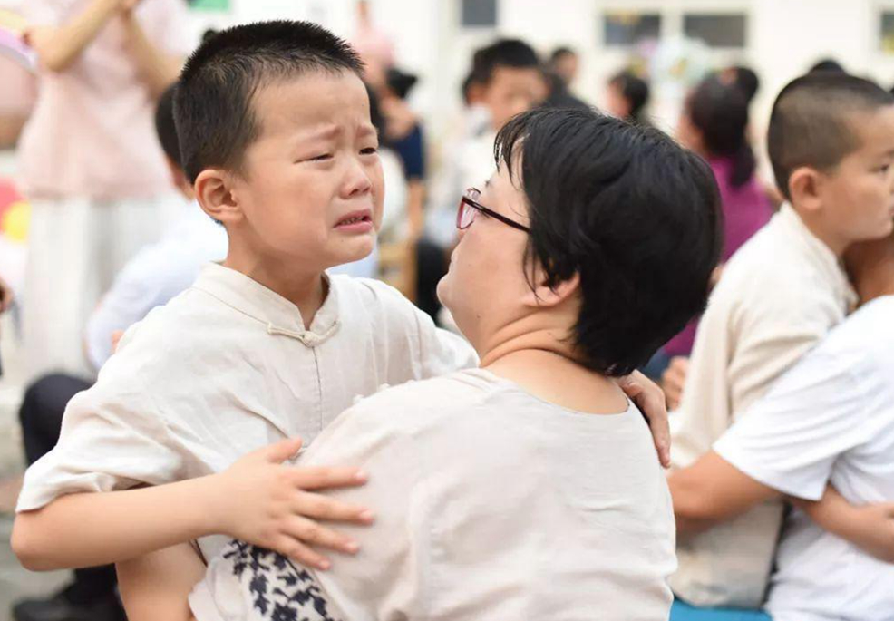 可以让孩子去寄宿学校吗？班主任直言：有能力别让孩子去
