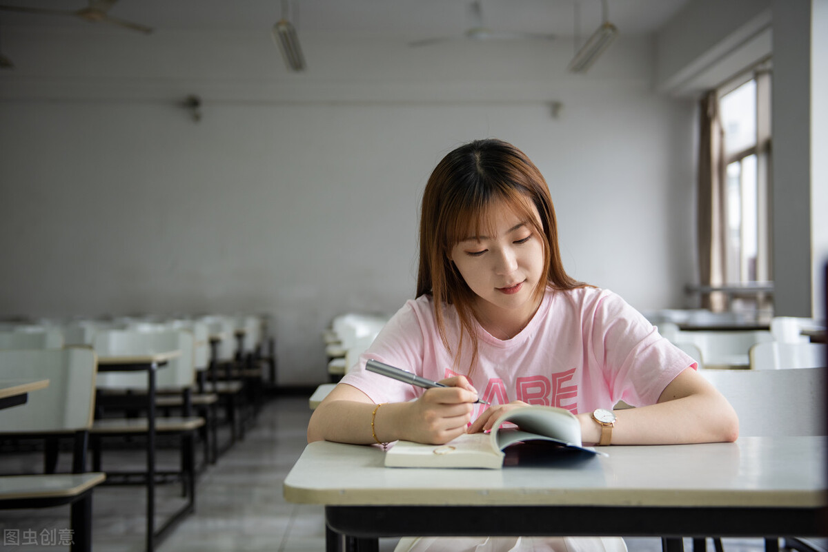 湖南这5所大学厉害了，被“人民日报”点名表扬，考生值得报考