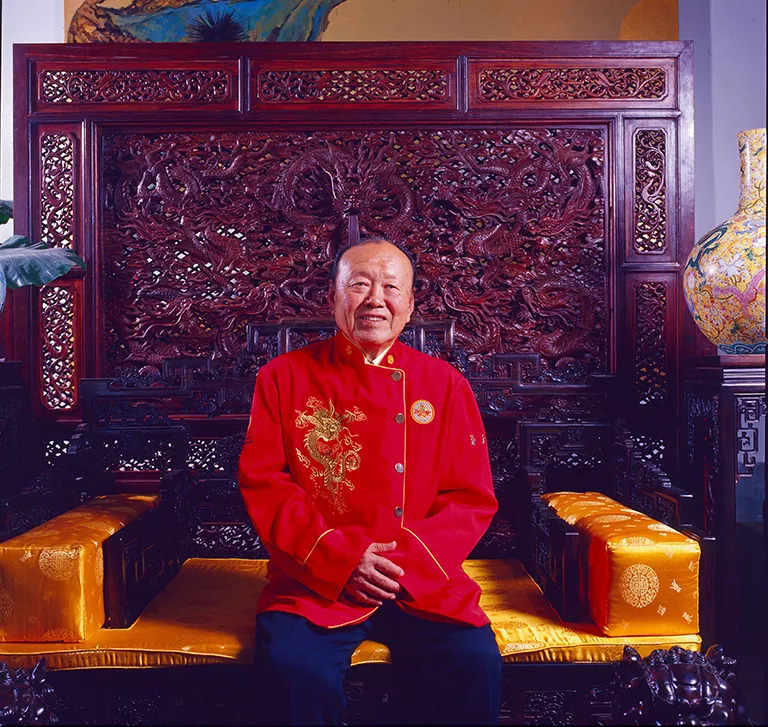 他是毛主席的专职厨师，做饭22年深受重视，为何从不敢与人交谈？