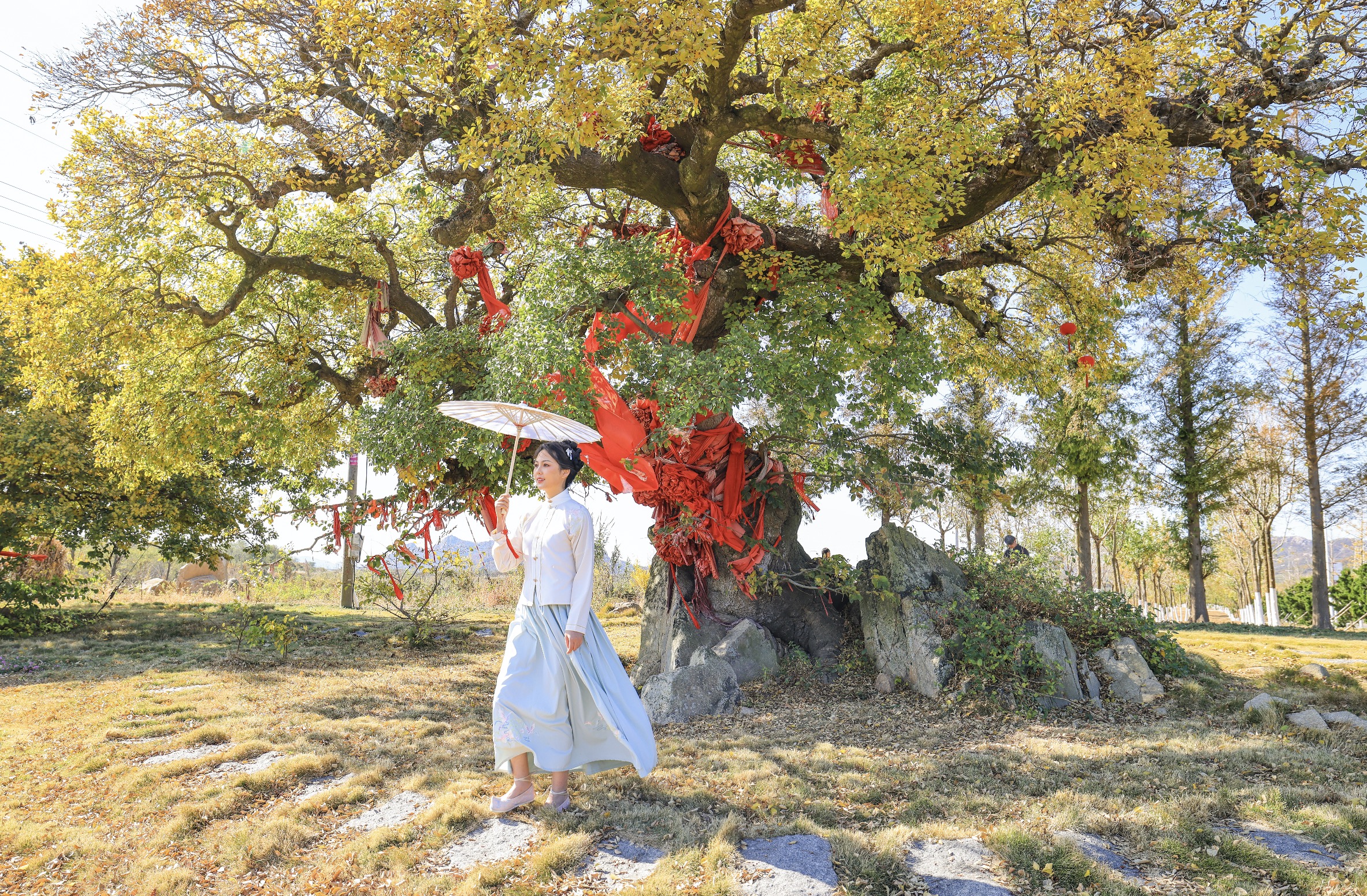 十里古乡，一袭汉服，惊艳了时光，也温柔了岁月