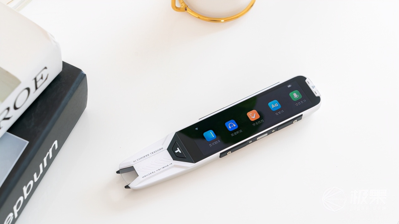 真· AI魔法！一笔搞定听说读写背译查解，堪称小初高双语学习神器