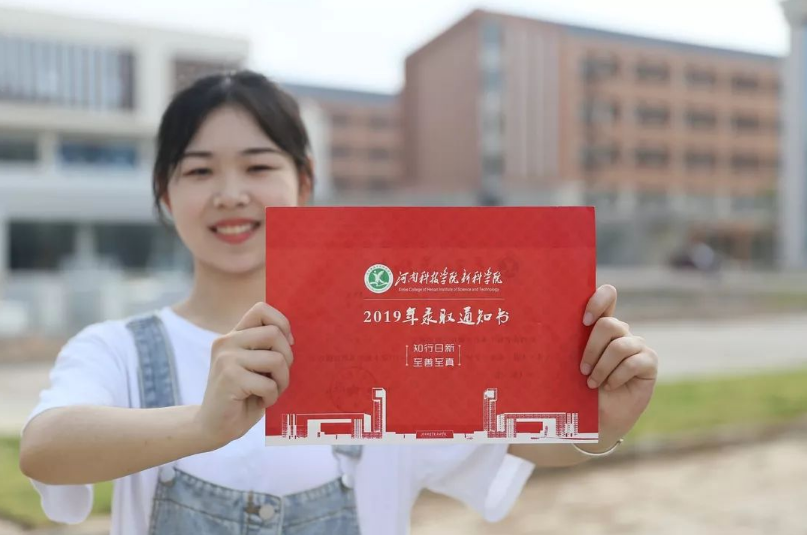 教育部通知，高三复读出“新规”，私立中学看后暗自叫好