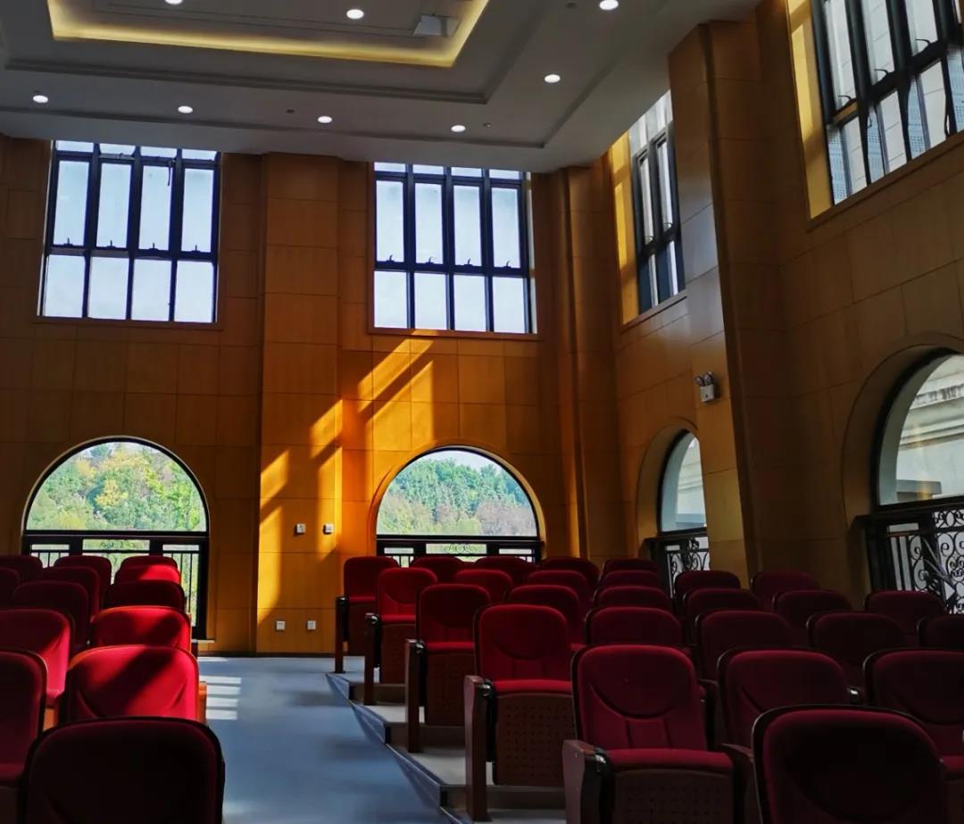 通知 | 龙子湖校区图书馆读者入馆须知