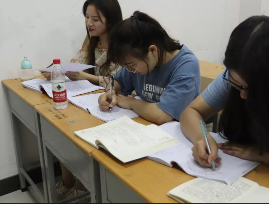 多地高校调整寒假时间，最早的或“提前”17天，家长却另有担忧