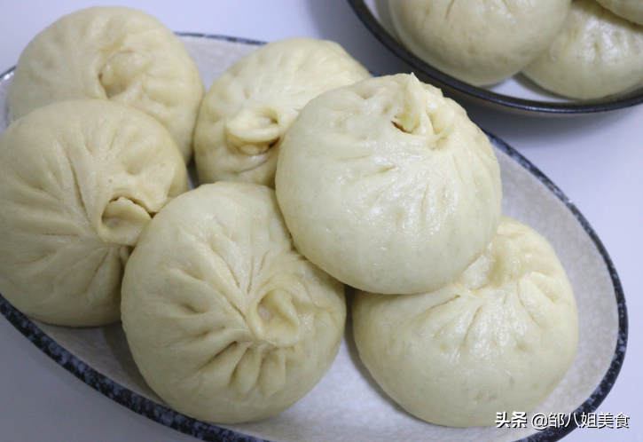 包肉包子，学会和面和调馅，牢记几个窍门，包子鲜香松软比买的好