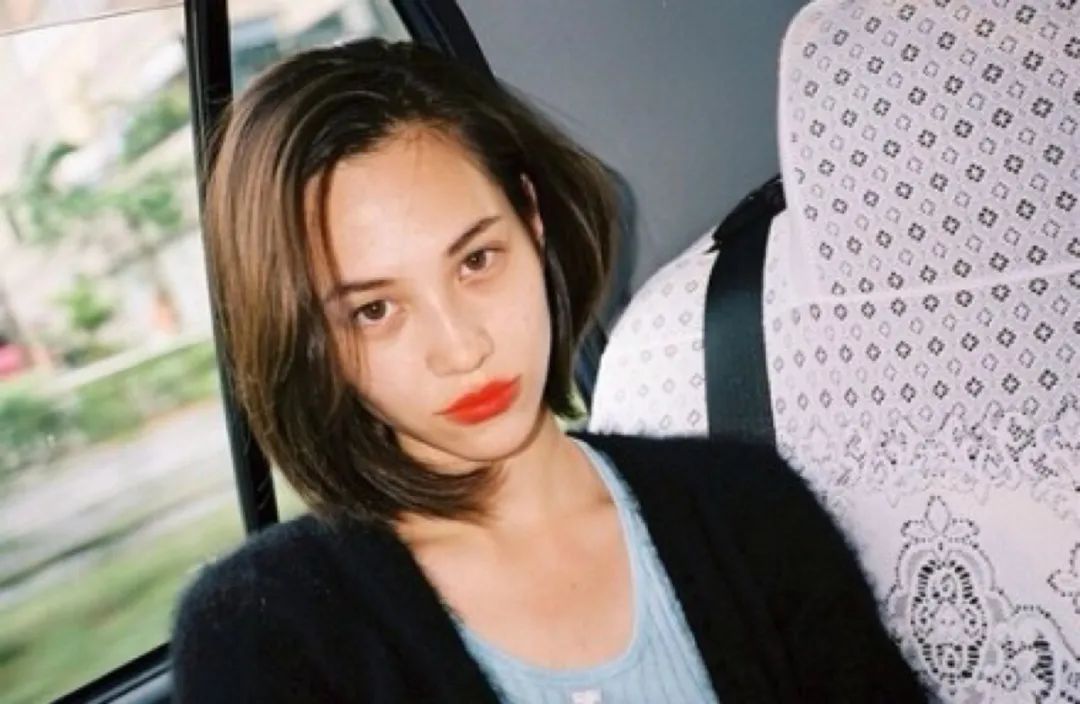 日本女星水原希子雜志寫真超靓 雪膚玉貌太美豔迷人 天天看點