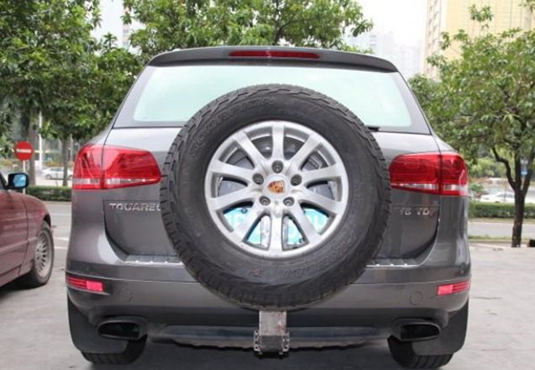 奥迪q5换备胎教程(备胎放在车里5年没用过) - 四帝国车市