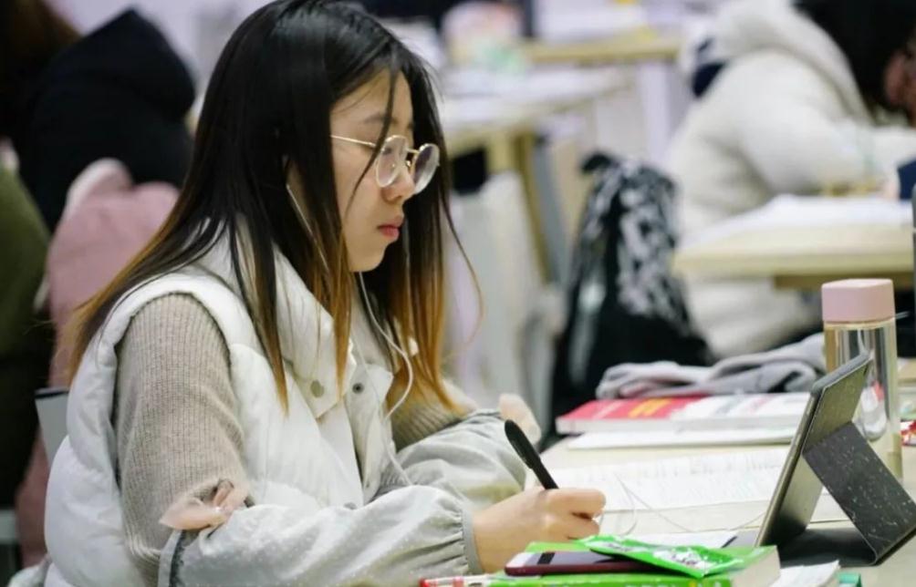 4所“双非高校”不简单，考研学生扎堆报考，上岸难度不输985