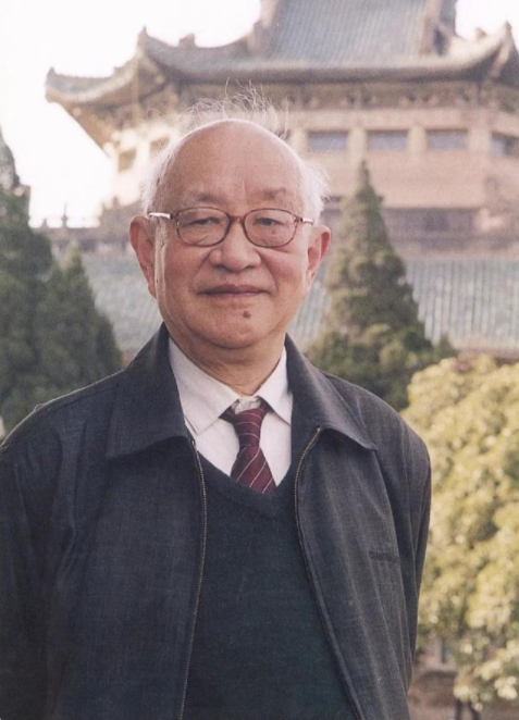 77年邓小平恢复高考，教育部部长刘西尧却不准儿子参加：你得避嫌