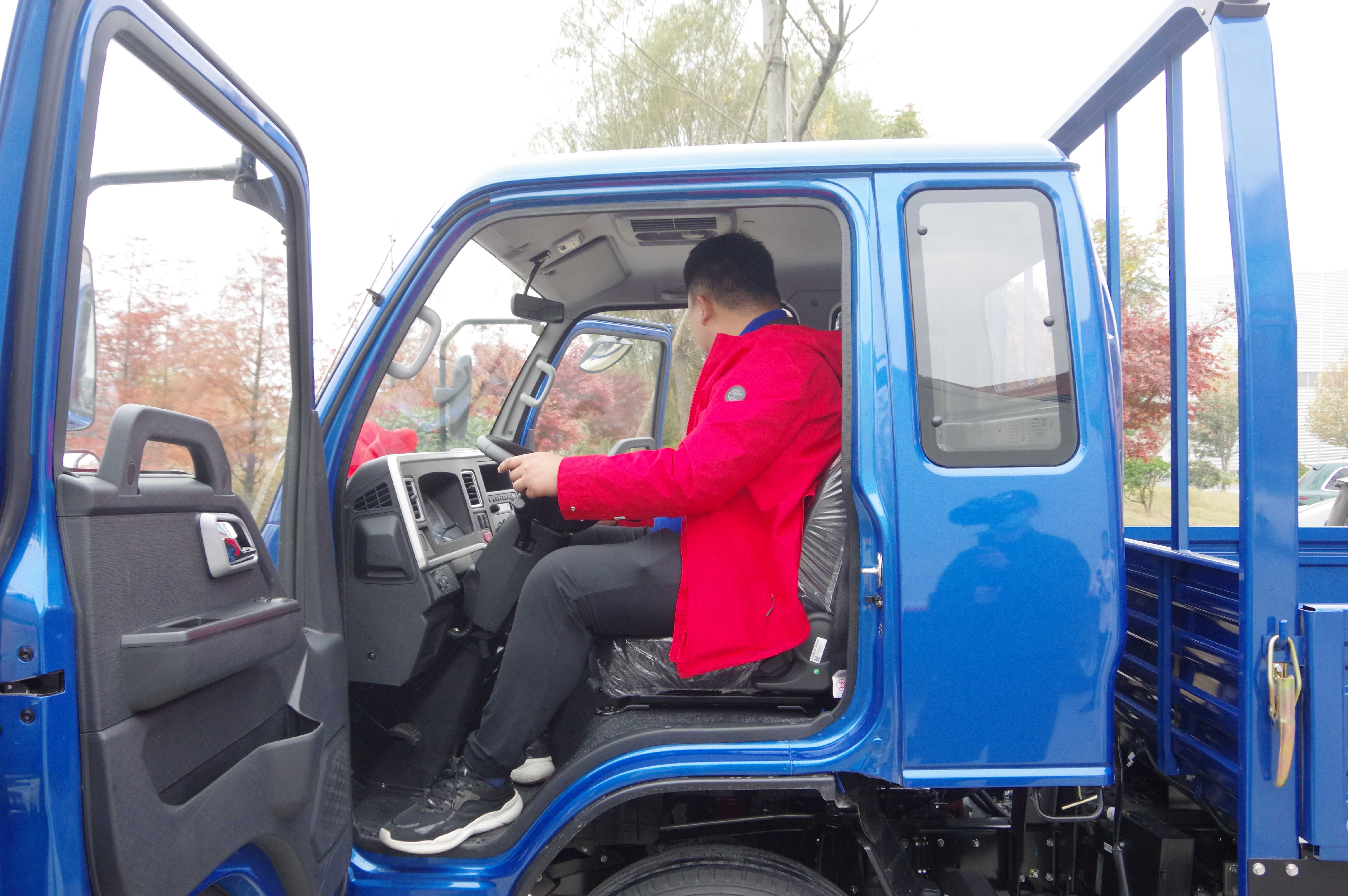 ����г��������Ƴ�ֵ��ѡ�Ῠ��Ϊ�λ����������壿