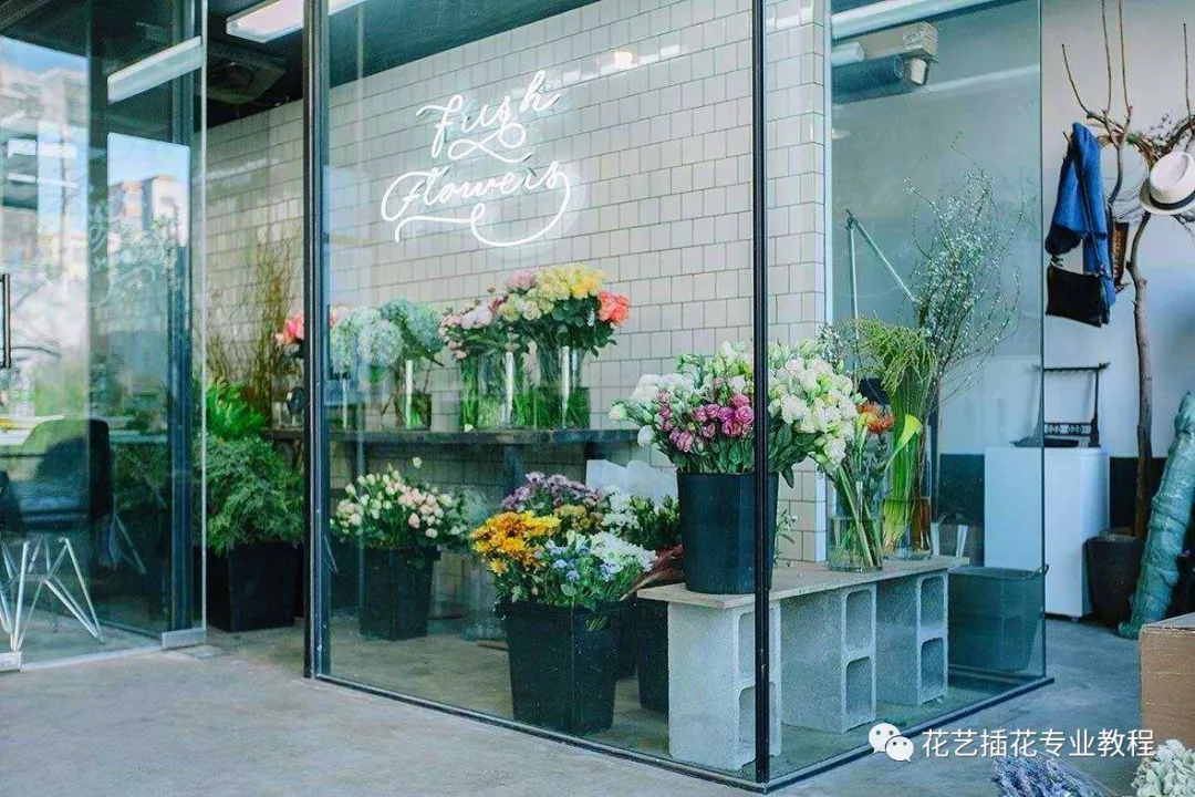 开花店怎样经营？如何开一家特色花店？