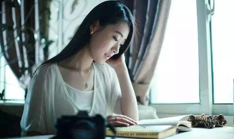 一分钟读完整本书？量子波动速读，一边贩卖焦虑，一边收割智商税