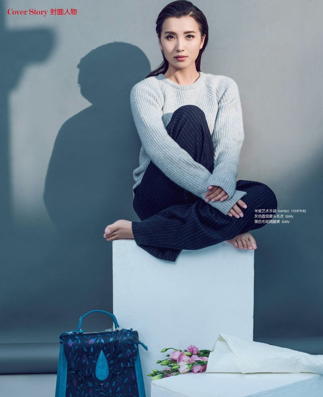 陈好不愧是"万人迷",穿普通杏色针织衫美成焦点,42岁魅力不减