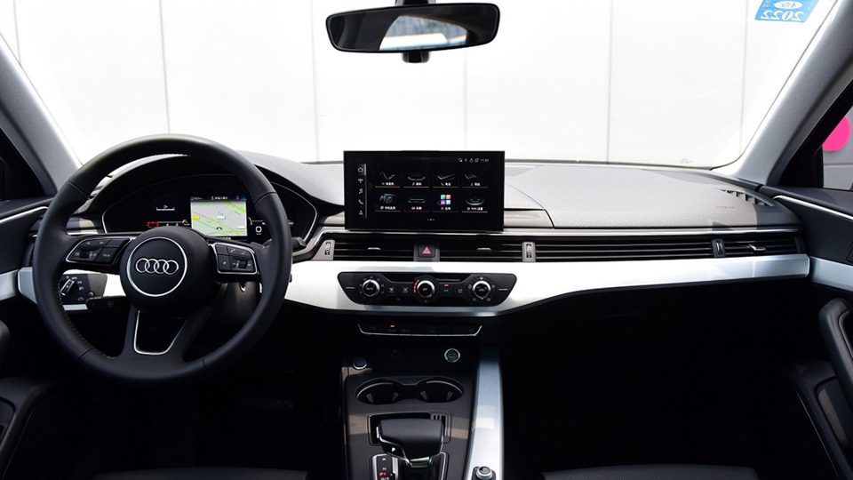 奥迪A4L月开销两千三，比奔驰C级还贵三百凭什么？