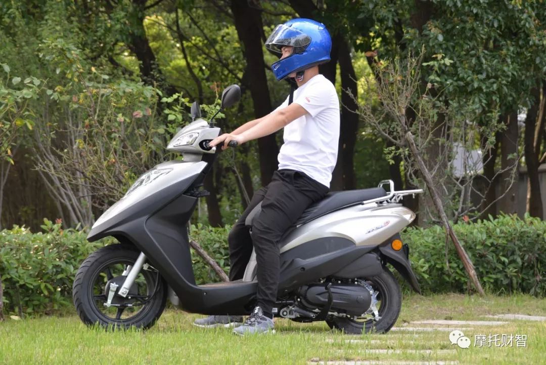 6998元，新大洲本田通勤实用的NS125D，城市代步利器