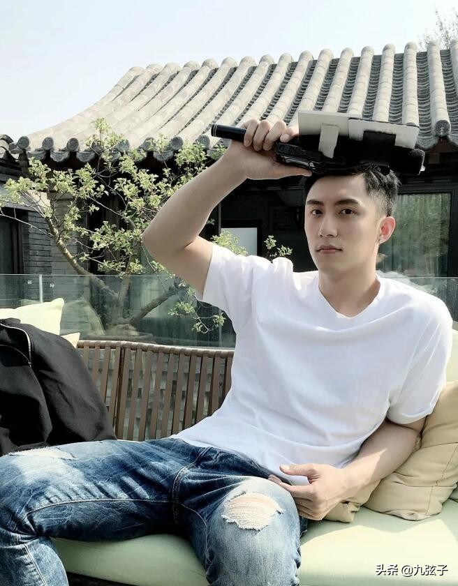 从各种"黑料"到资本的宠儿,黄景瑜被人越"黑"人越红