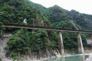 《战友抒情诗一组·铁道兵》(134期)