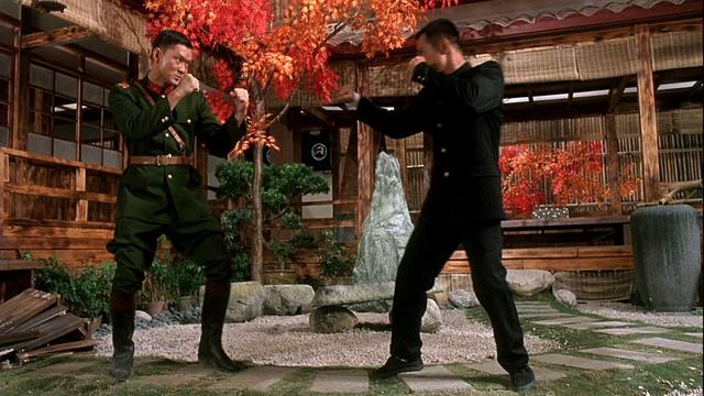 回看李连杰《精武英雄》,却被电影不俗的历史观震撼