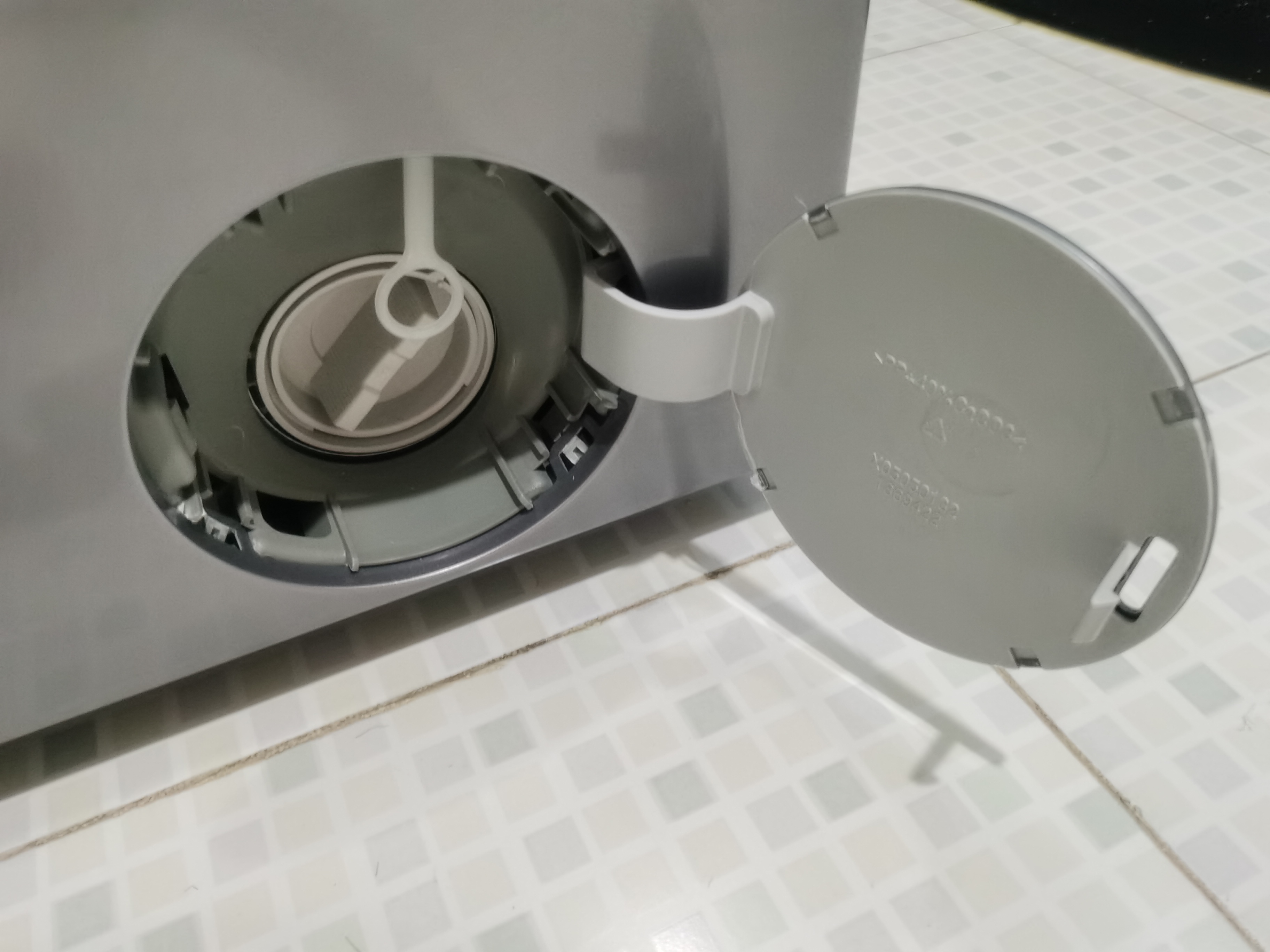 洗烘一体机哪个品牌质量好（海信HD100DG14D洗烘一体机体验测评参数）