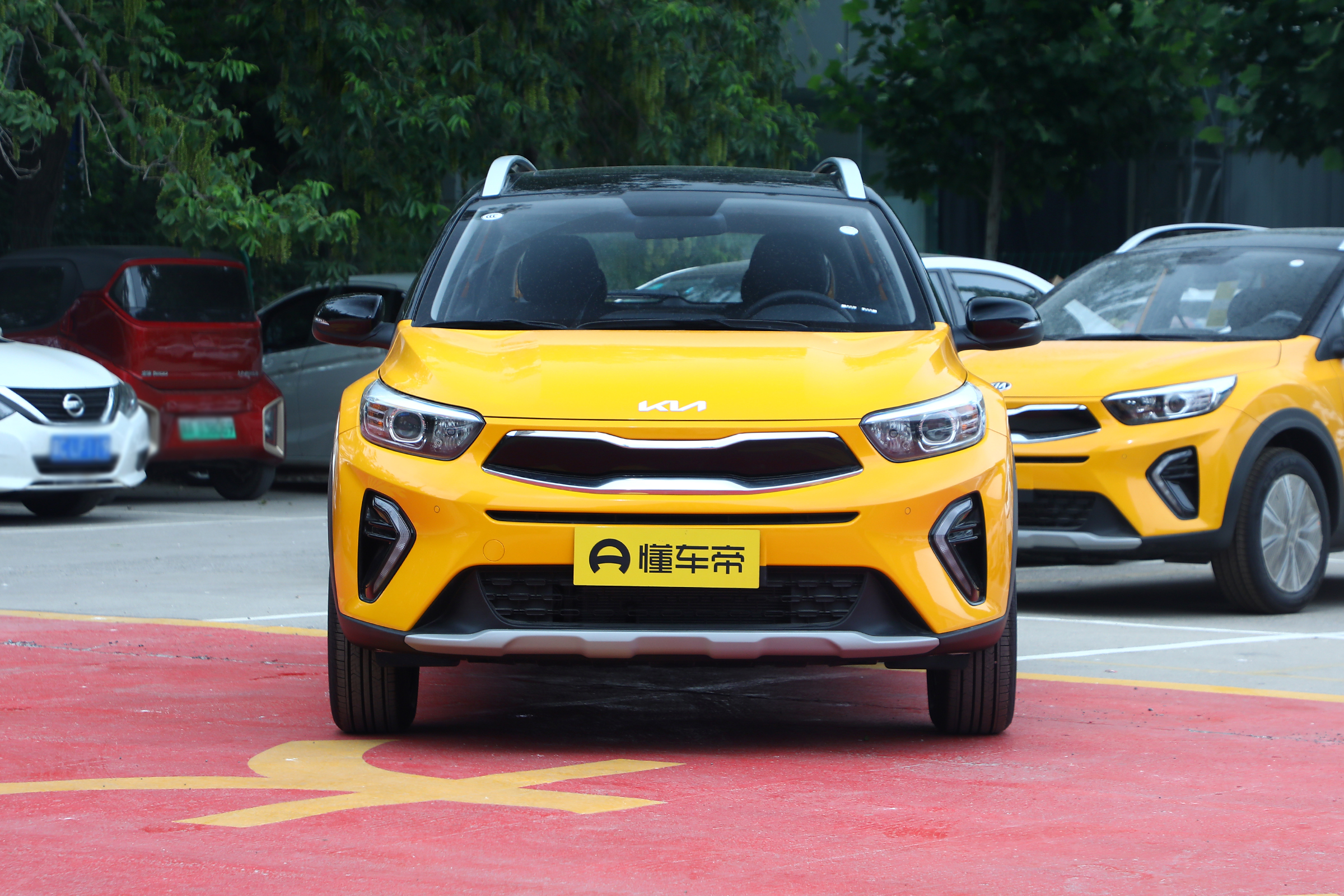 新车｜售价8.38万元，增加“保命”侧气囊！起亚奕跑新增车型上市