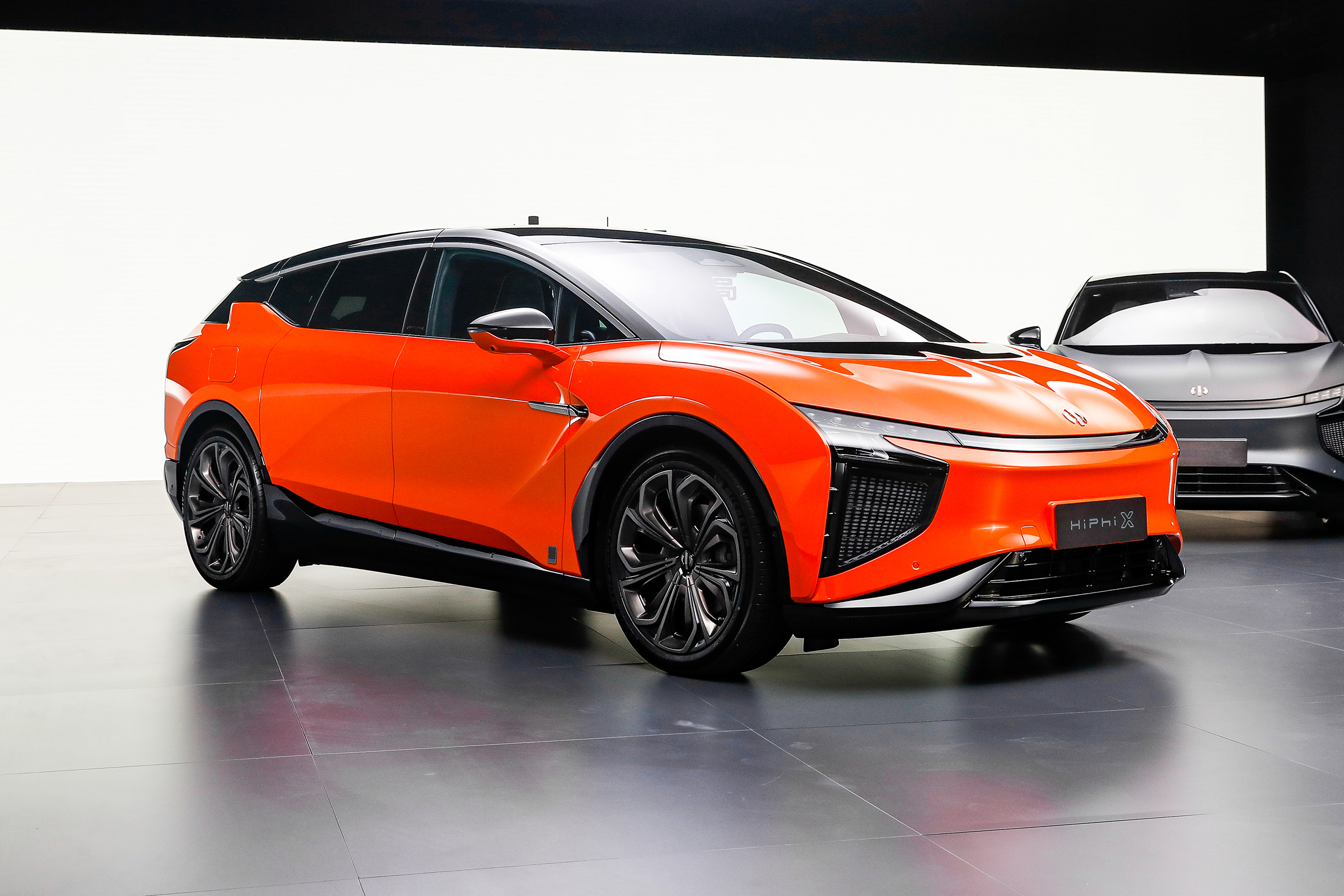 曝光丨保时捷下一款电动车？纯电Cayenne渲染图曝光，2024年问世