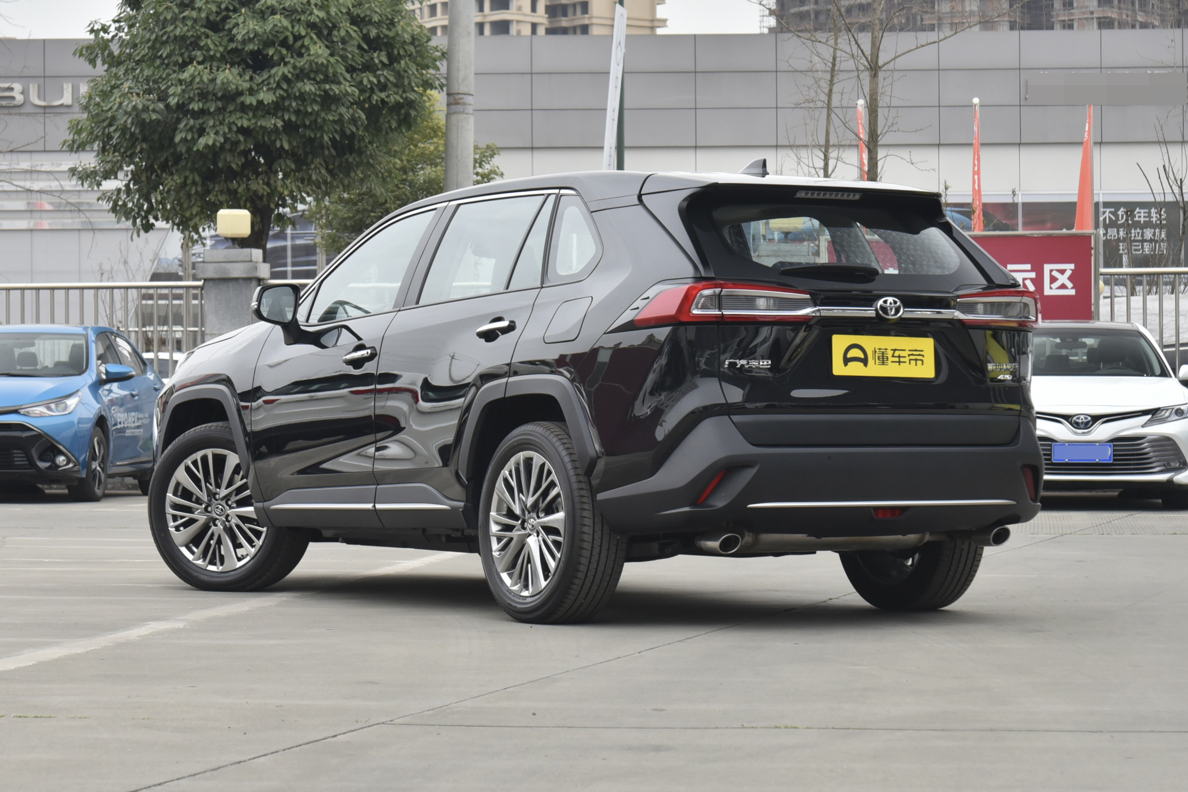 丰田suv车型大全2021新款价格(丰田suv车型大全2021新款价格峰兰达)