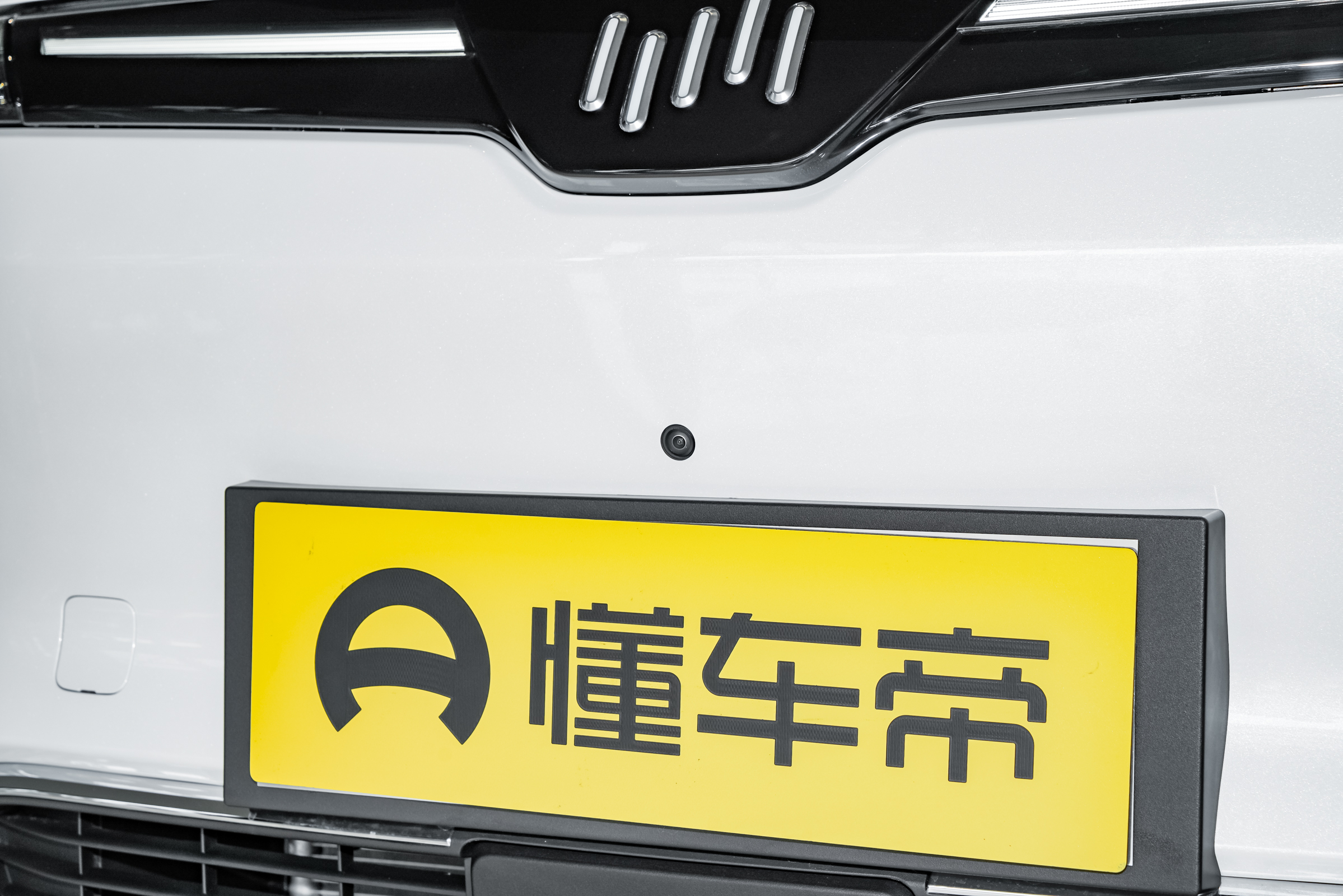 新车丨威马W6上市：16.98万元起售，现场开启交付并预告轿车战略
