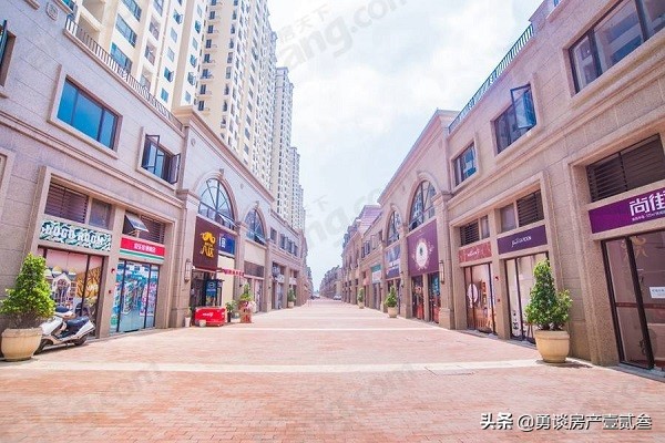 住宅房产二手买卖很正常，但是商铺二手买卖却差的多，这是为何？