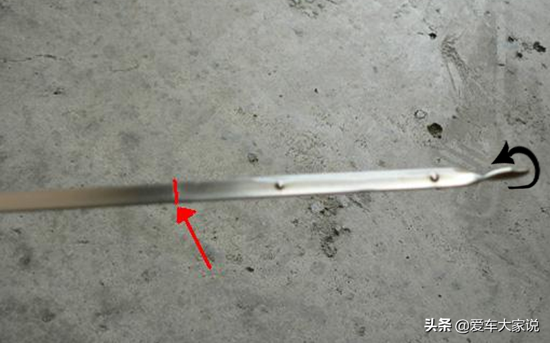 机油尺上都是油看不清具体位置怎么办：这俩方法挺靠谱，分享了