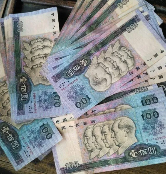 湖南女贪官落马记：色诱40多人，被84岁老汉扳倒，因怀孕被判死缓