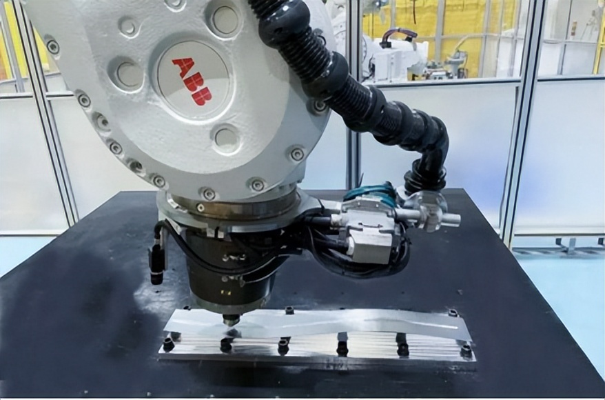 ABB机器人在搅拌摩擦焊工序中的应用——BFT机器人带你探索机器人