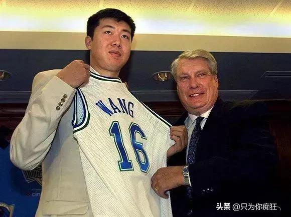 中国人进nba有哪些人(中国籍球员里面，一共有几人曾登陆NBA打球？)