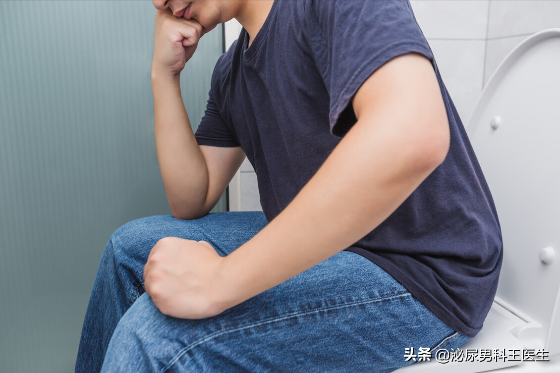 28岁小伙每天大便两三次，确诊肠癌！3种大便异常是身体“警报”