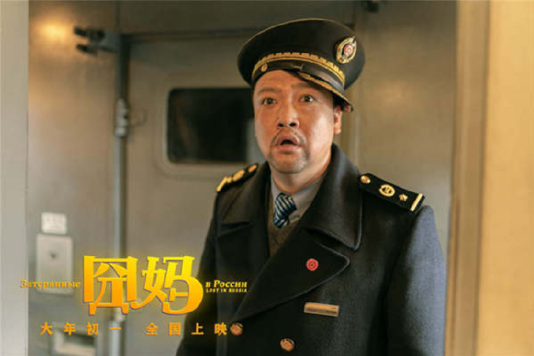 贾冰：从军人出身到喜剧演员，2次冠军3上春晚，和妻子恩爱惹人羡