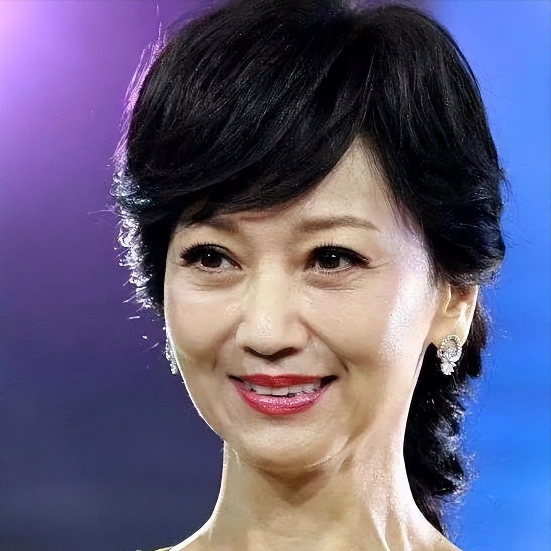 从“周芷若”到“灭绝师太”——顺从岁月，优雅地老去