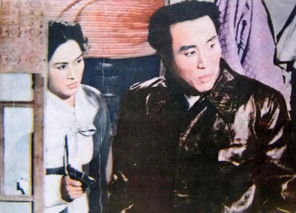 世界电影（0102）朝鲜电影《九点正》（1960）剧照欣赏