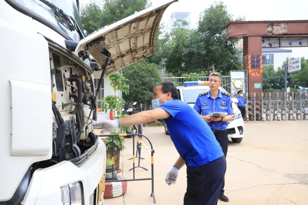 ����ǹܾ��л���������ʻԱ����ѧϰ��������������䡱�