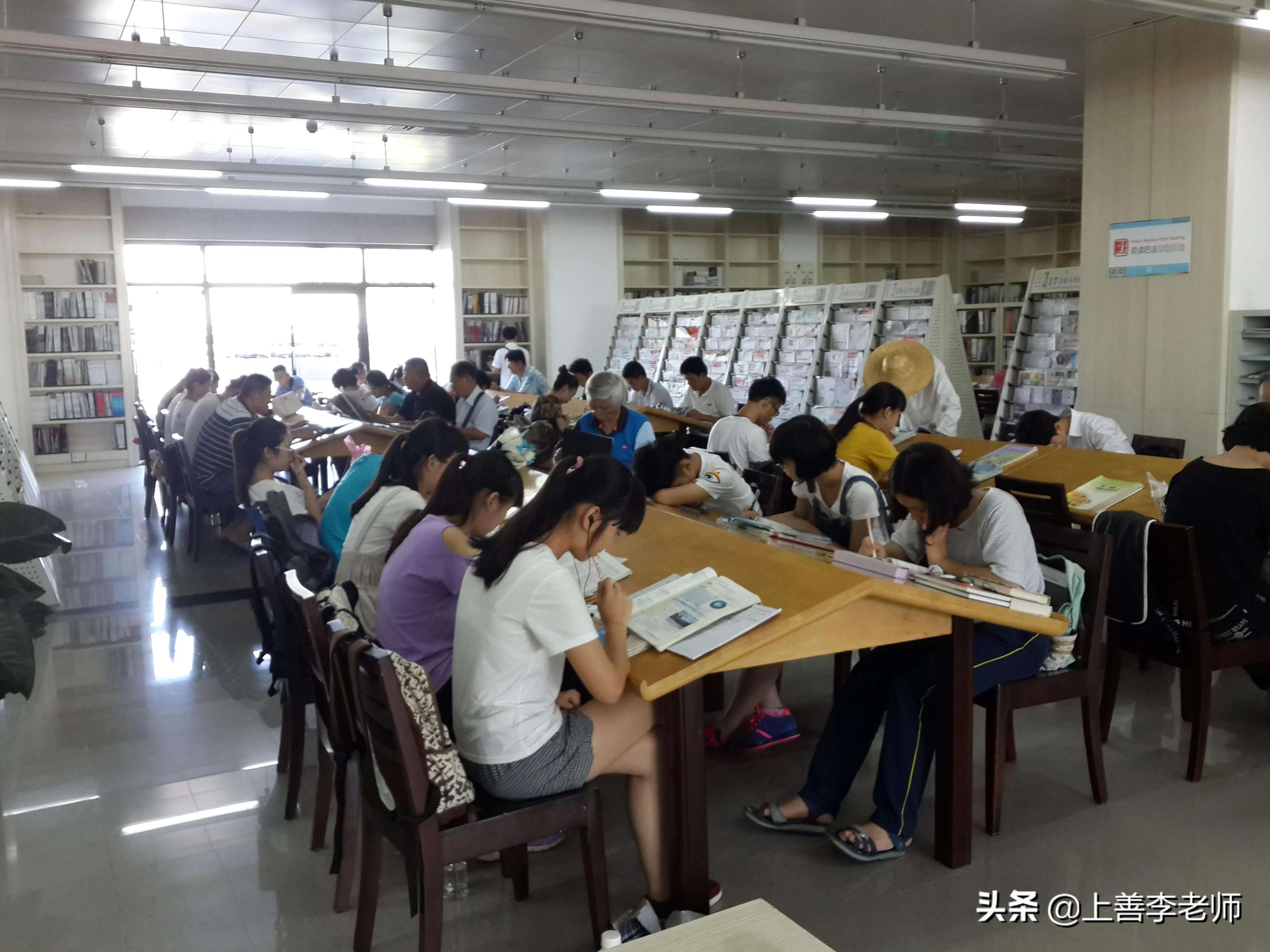 会计专业没出路前景差？那为何大型公司还给股权分红、高薪挖人？