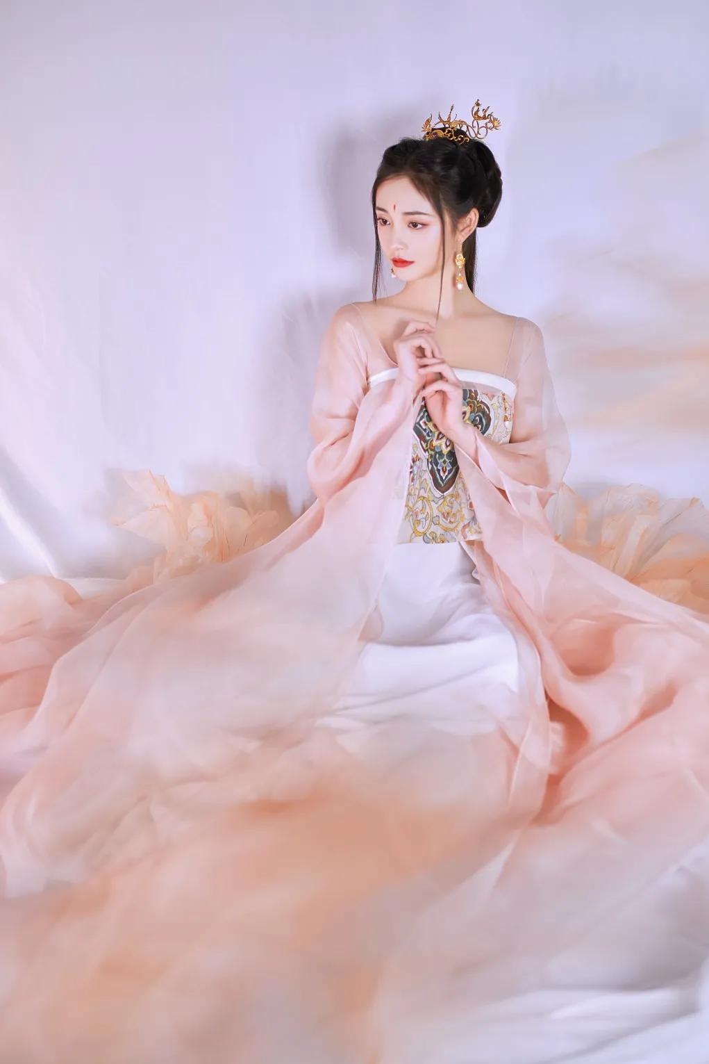 精美图集|古装美人周洁琼
