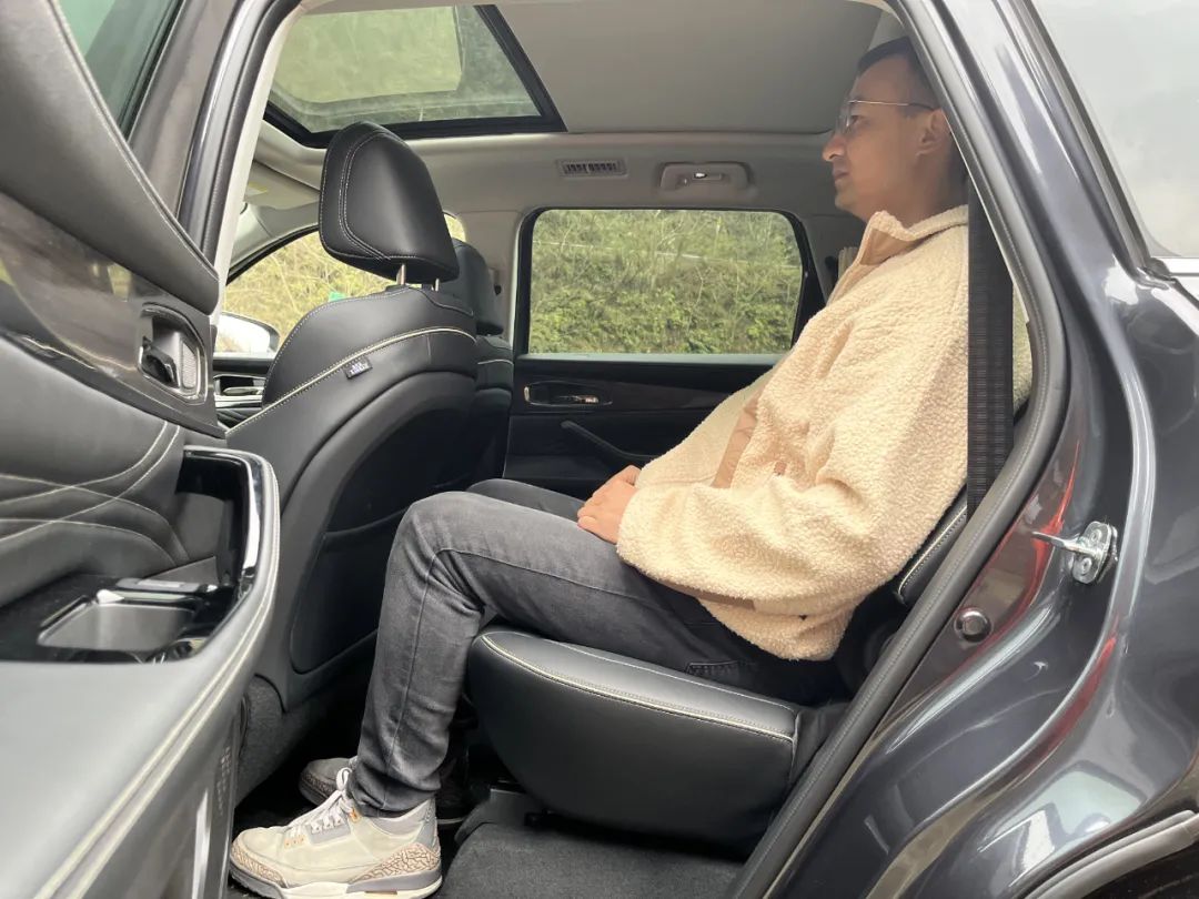 车壹圈试驾丨星途揽月400T，20万元级七座SUV，科技舒适