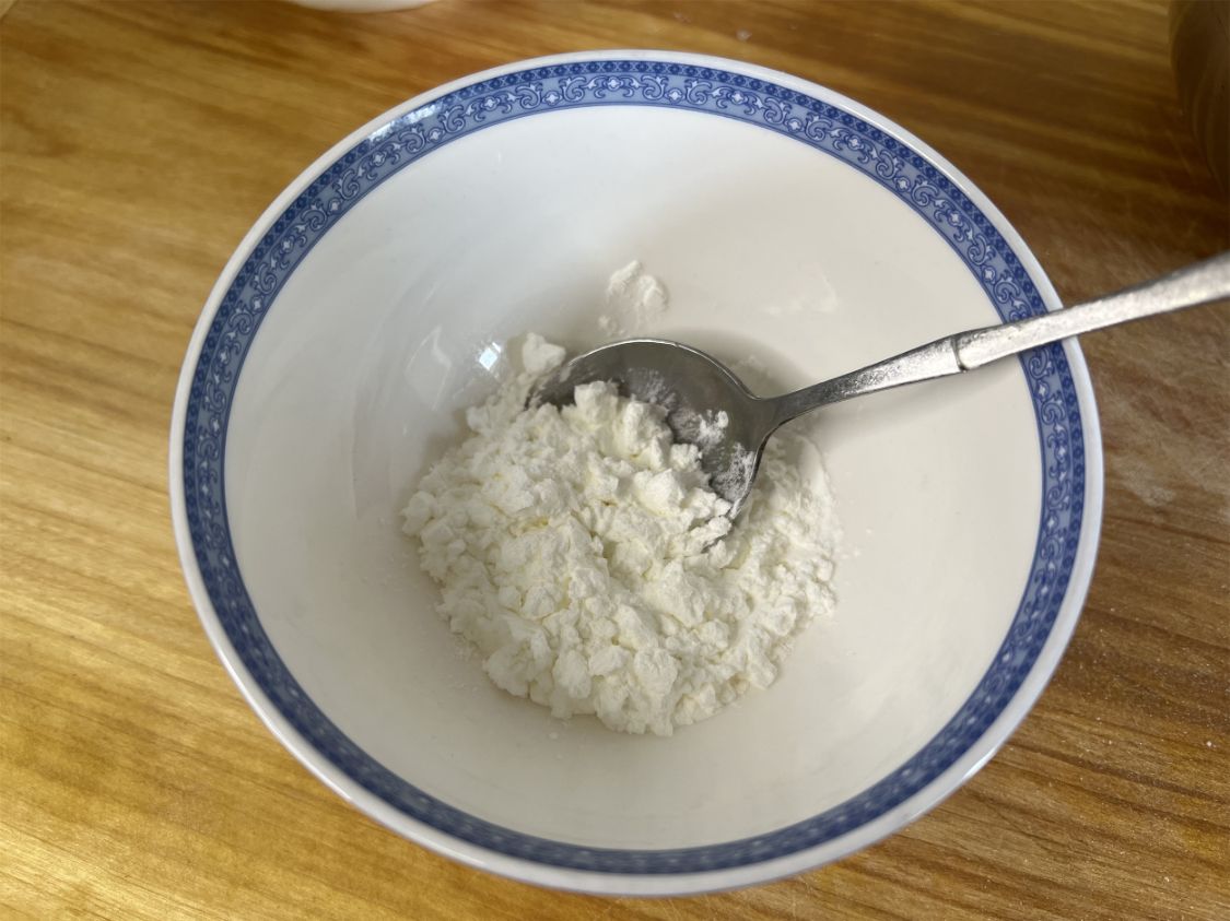 鸡蛋和虾仁是绝配，建议：有条件多给孩子吃，抓住春季长高黄金期