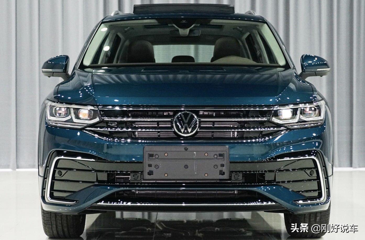 2022款大众途观L车型简析，最低配的舒享版值不值得购买？