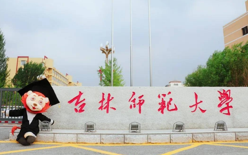 考研“4大卷王”专业，400分学生扎堆，即使“二战生”也难上岸