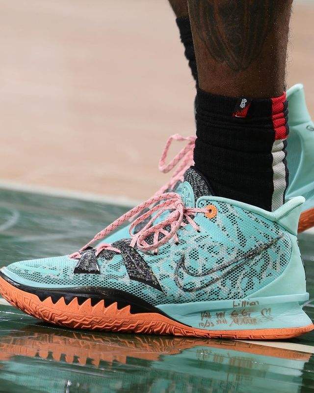 nba哪些球员穿过欧文7(欧文欧神仙NBA赛场穿了哪些Nike Kyrie 7代篮球鞋经典回顾)