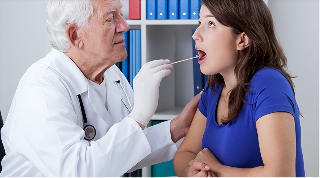 别把喉癌当成咽炎，若颈部有3种表现建议引起重视，别后知后觉