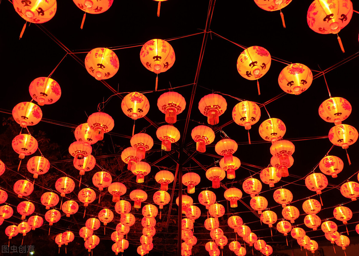 十首最具中国风的除夕诗词，道尽中国人过年的方方面面