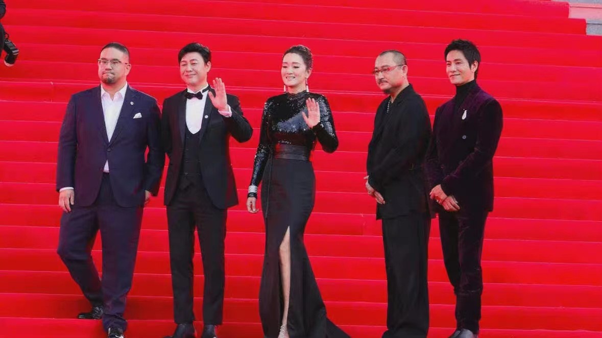 金马奖典礼上巩俐张艺谋全程黑脸，拒绝上台，到底发生了什么