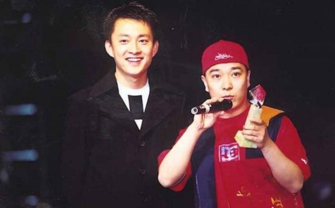 央视主持人亚宁：因相貌俊美被怀疑性取向，退居幕后身价500亿