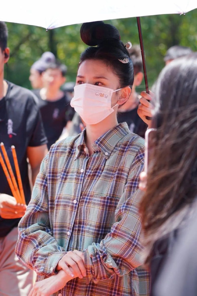 任嘉伦宋祖儿《无忧渡》官宣开机！捉妖师和另一女子奇幻爱情